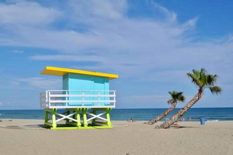 Appartement De Vacances - Splendide Vue Sur Mer, Parking Prive 르발카레스 외부 사진